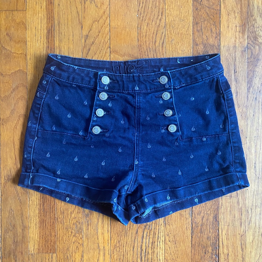 Women’s shorts